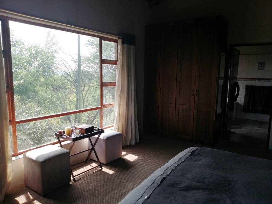 4 Bedroom Property for Sale in Boschenvaal River Front Lodges Free State